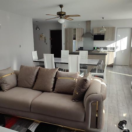 Grand Et Superbe Appartement Proche Paris Creil Bagian luar foto