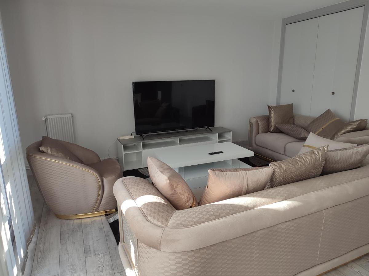 Grand Et Superbe Appartement Proche Paris Creil Bagian luar foto