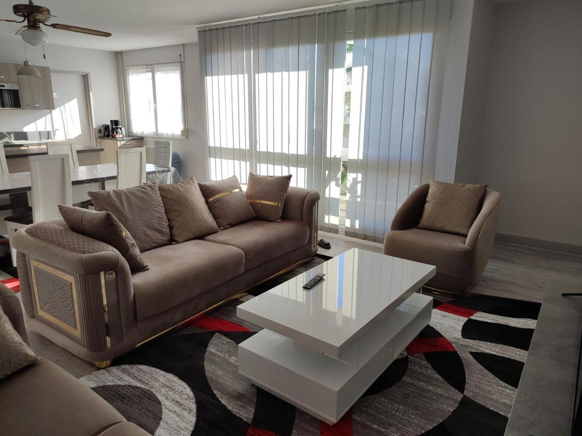 Grand Et Superbe Appartement Proche Paris Creil Bagian luar foto